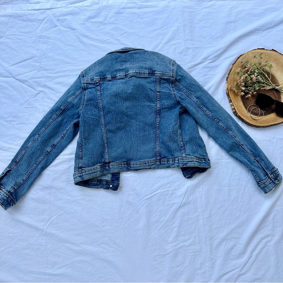 Kensie Jeans Vintage Luxe Distressed Jean Jacket - Picture 6 of 6